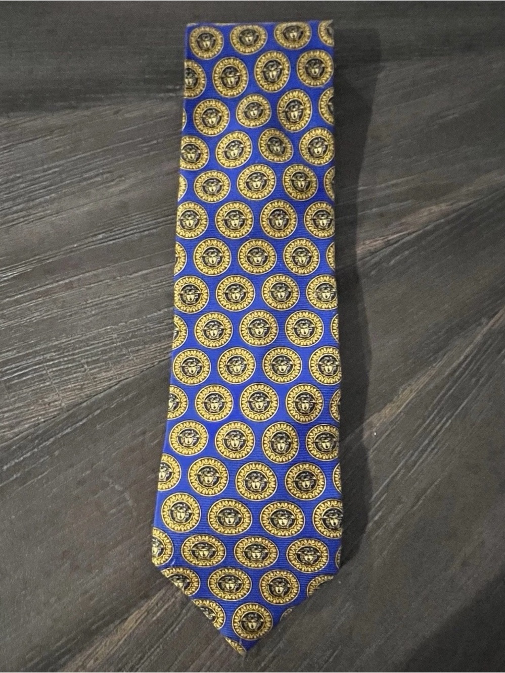 Gianni Versace Men's Medusa Vintage Silk Tie 1990's
Collection